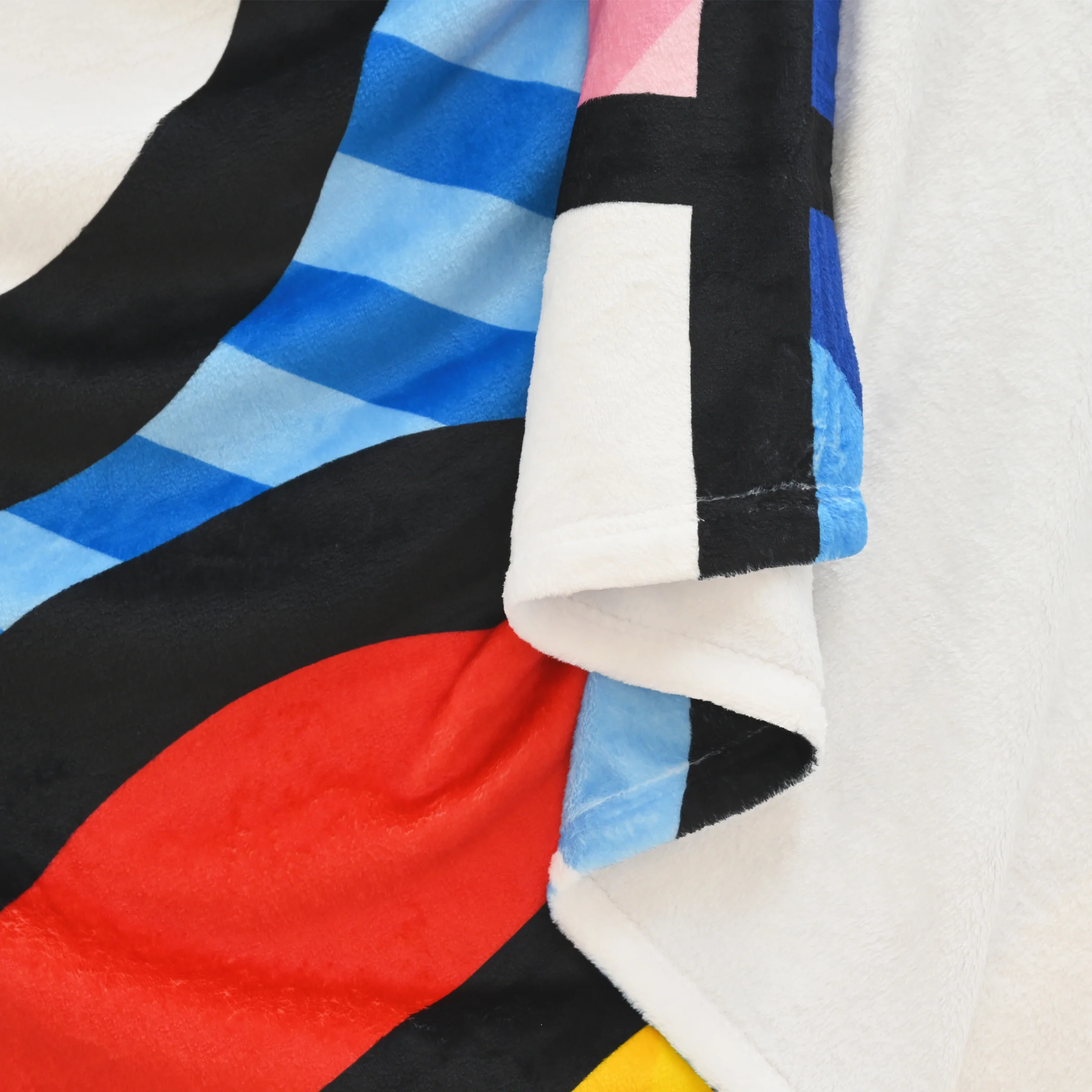 Botanical Britto Blanket - Image 4