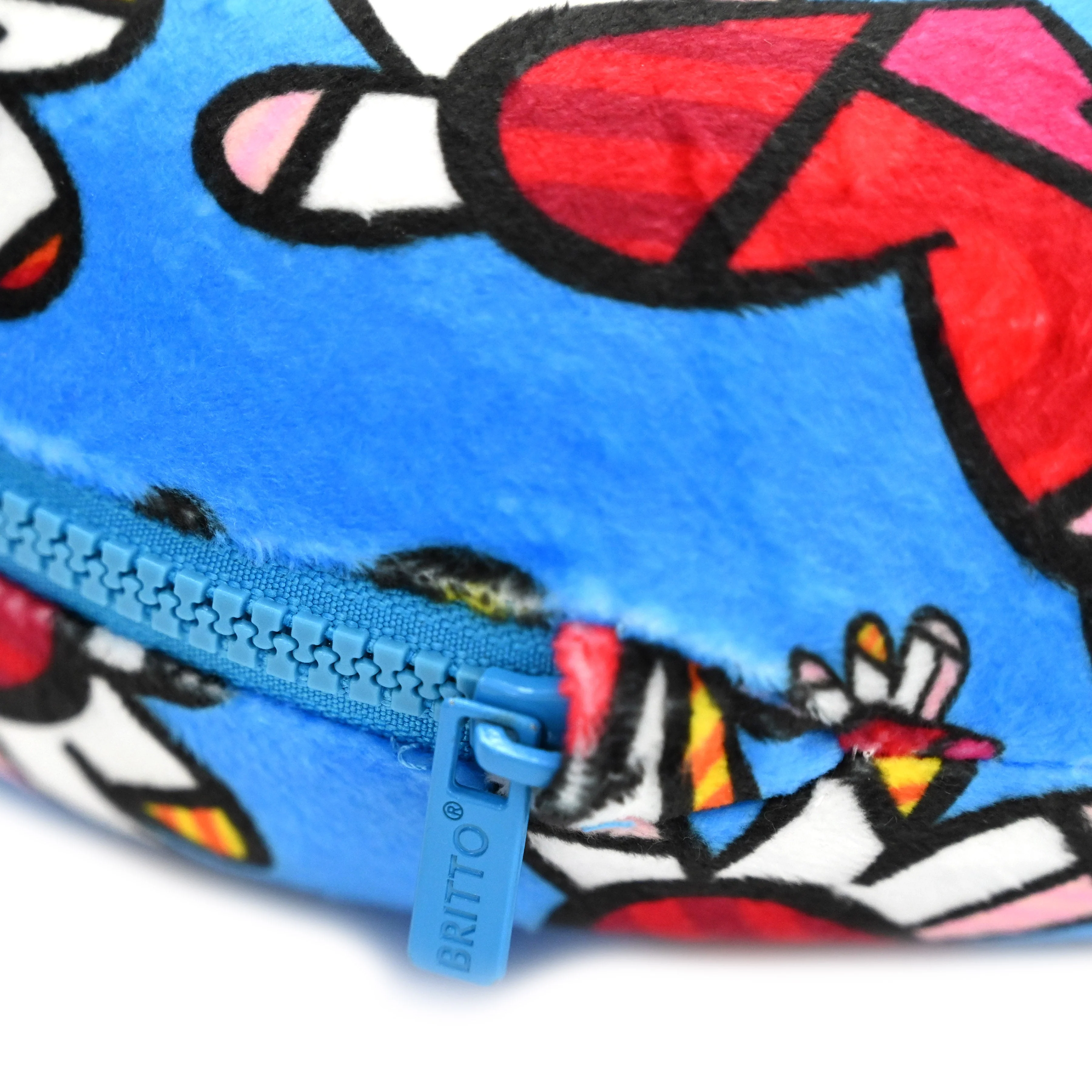 Flying Hearts Britto Neck Pillow - Image 7