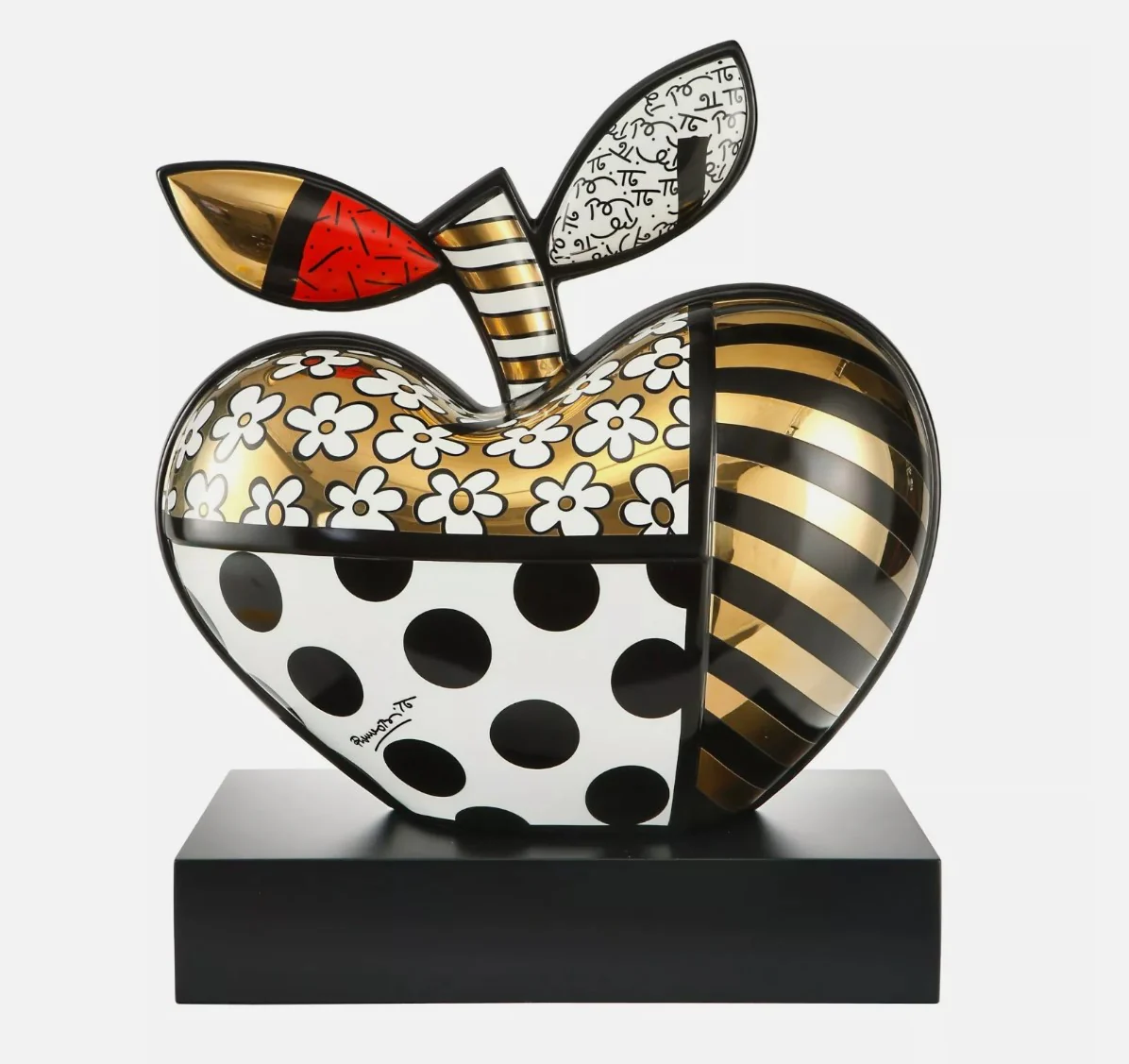 Golden Big Apple - Britto Fine Porcelain