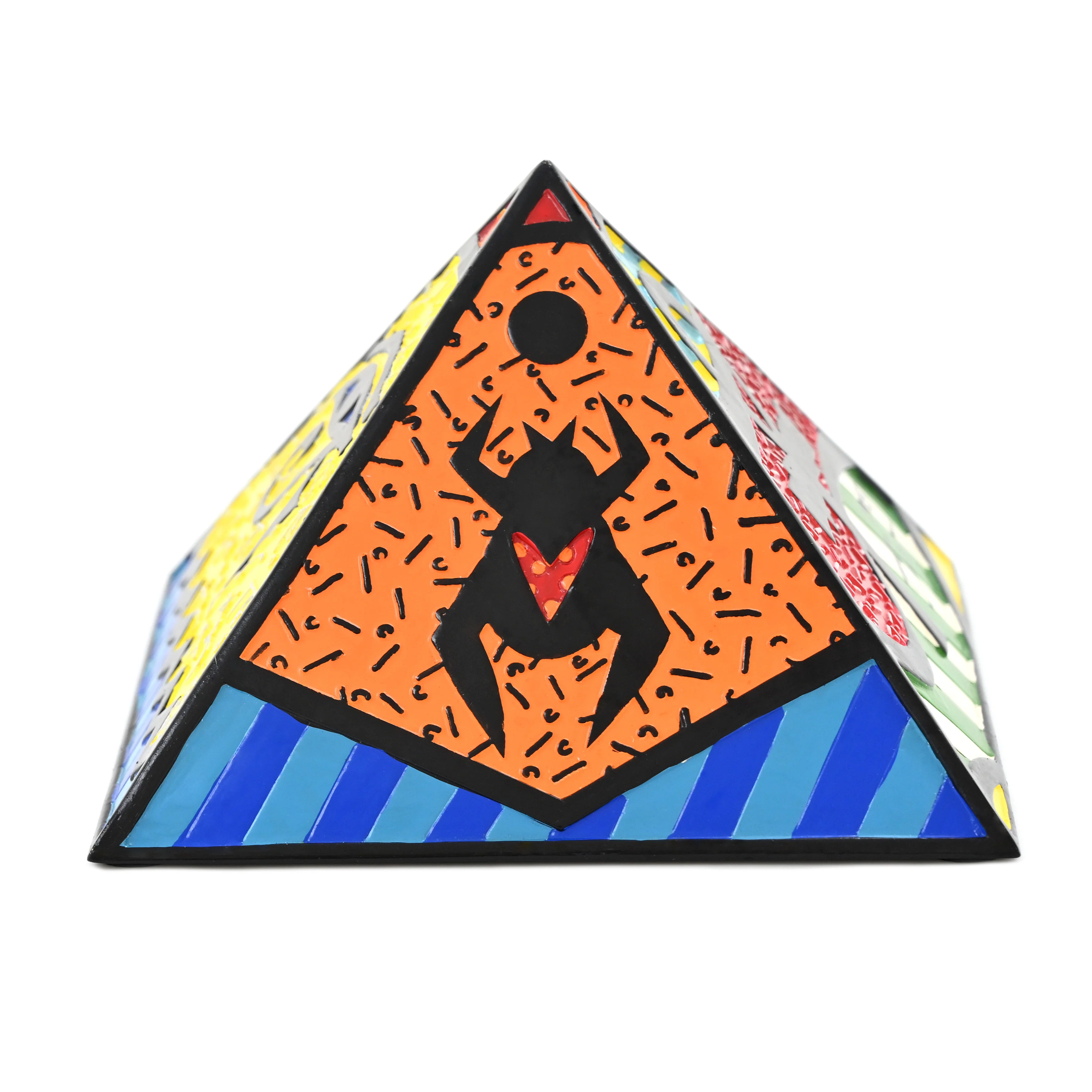 Hyde Park Pyramid Sculpture - Image 4
