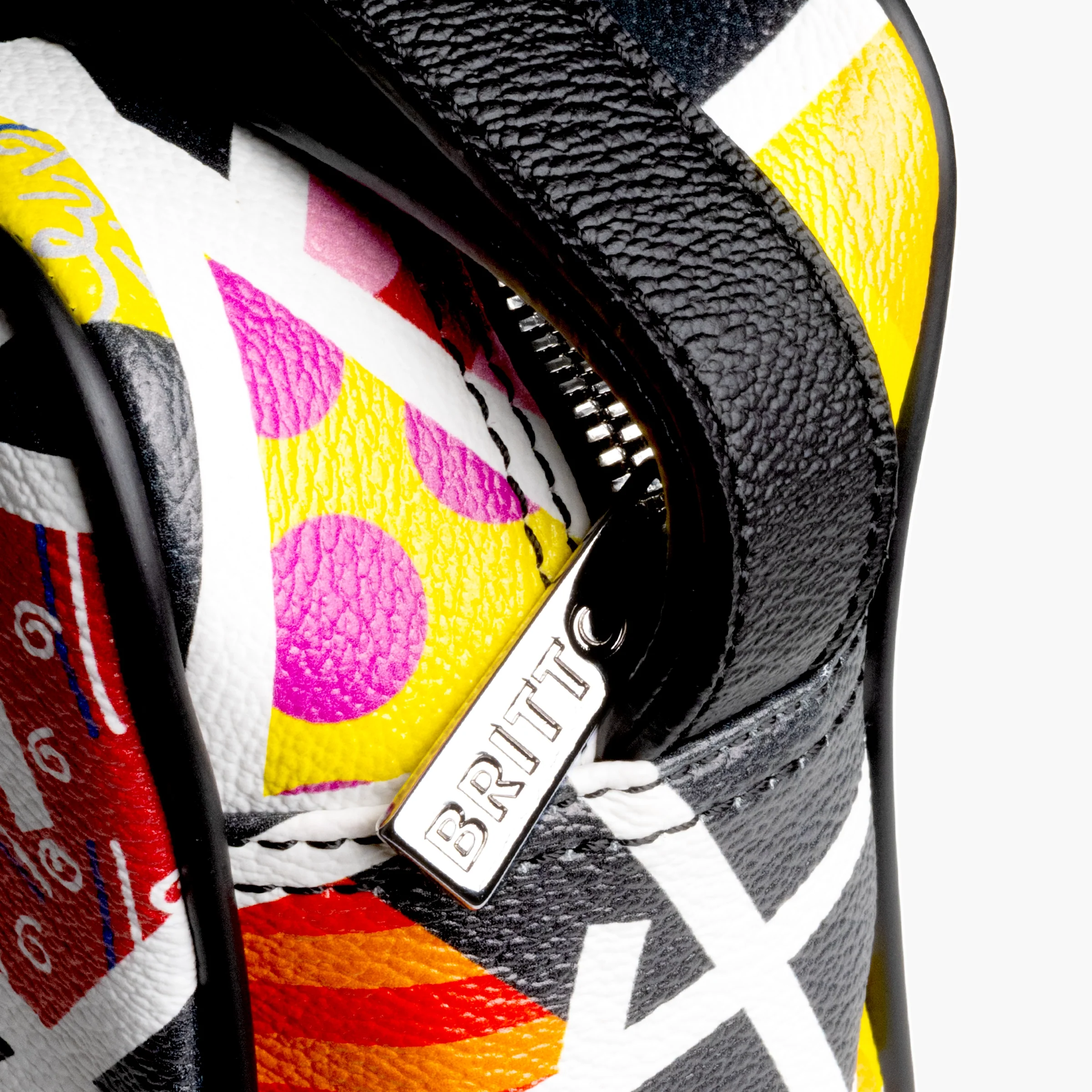 Midnight Landscape Britto Eco Leather Toiletry Bag - Image 4