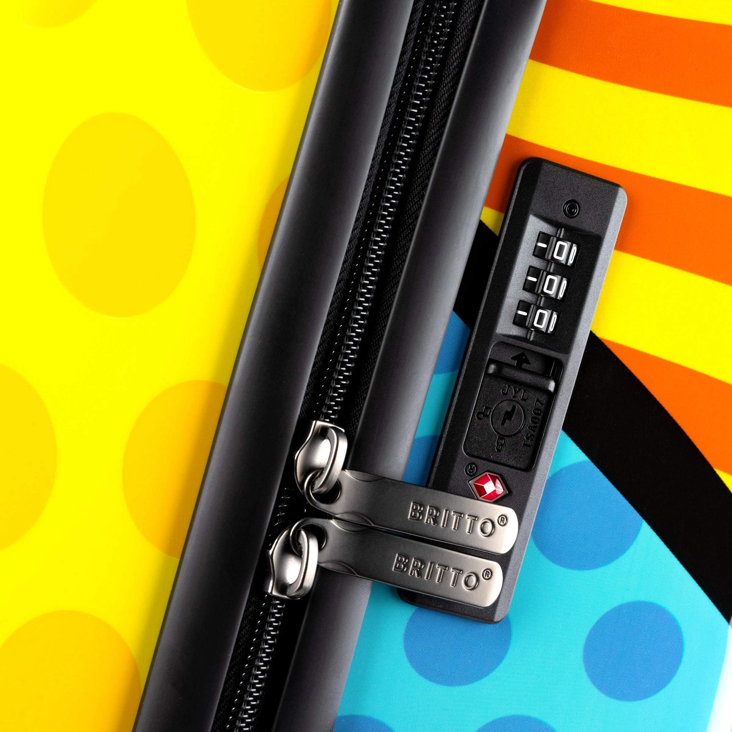 New Day Britto 20" Luggage - Image 6
