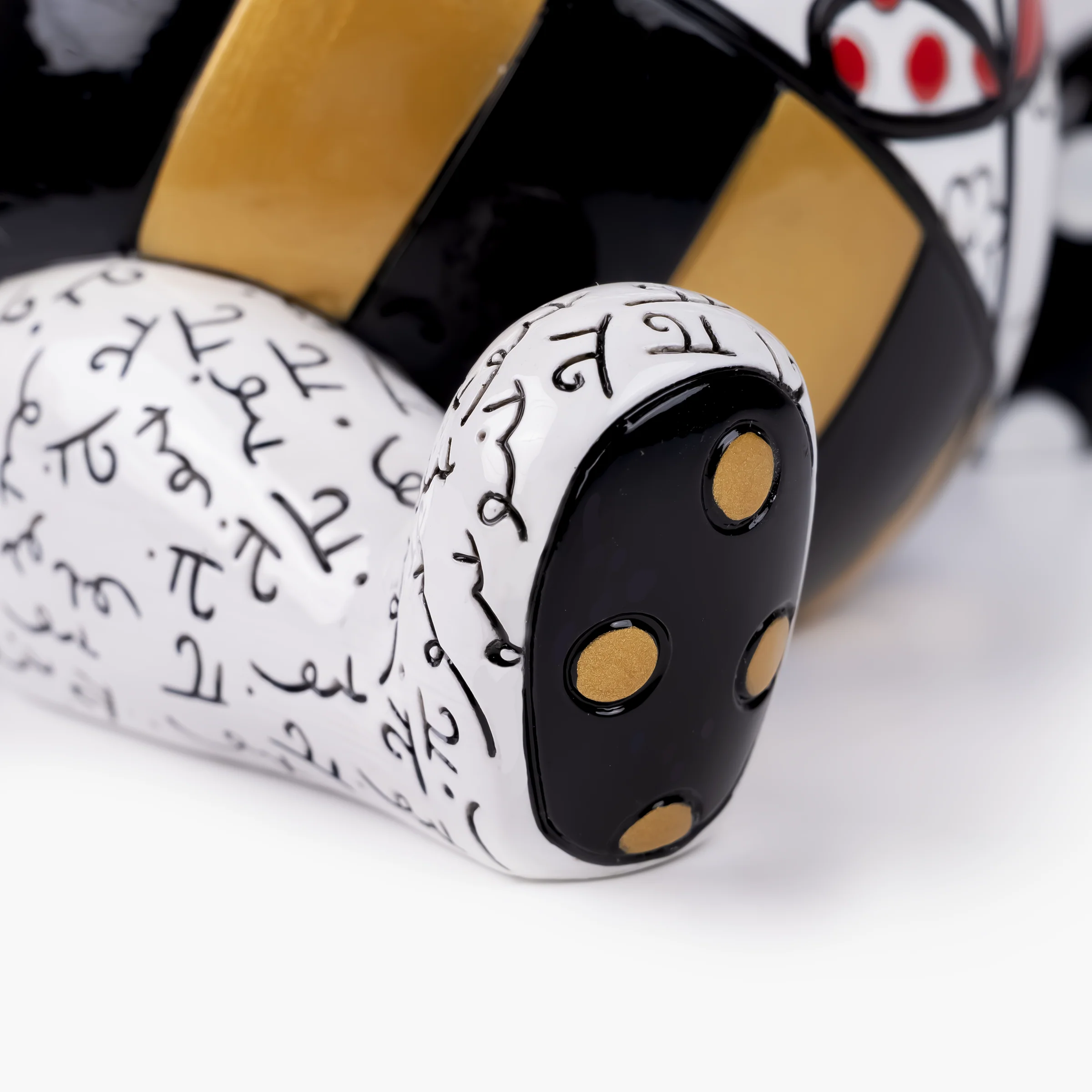 Winnie The Pooh Black & Gold - Disney by Britto Figurine - Image 6